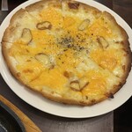 ボニンアイランドシェフ - ４種のチーズピザ（1430円）