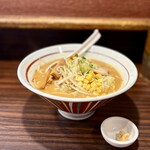らー麺 あけどや - 味噌ら〜めん@950