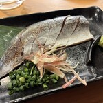 大衆酒場 泥亀 - しめ鯖藁焼き