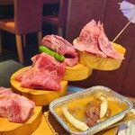 와규 호우다이노 덴도우 우다가와쵸우 니쿠야 요코쵸우