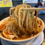 豚麺山脈 - 