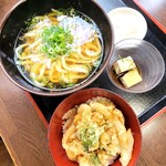 伊都菜彩 まるいとうどん - うどん定食（かき揚げ丼）これで610円は、コスパ良しですね。
