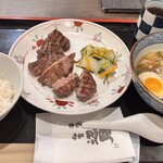 牛たん焼き 仙台辺見 池袋パルコ店 - 