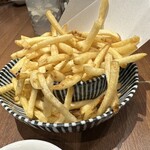 肉豆冨とレモンサワー 大衆食堂 安べゑ - 【2025.11.13(木)】山盛りカリカリポテトフライ548円