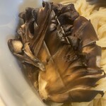 柳麺 呉田 - 黒舞茸