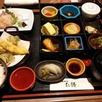 和風ダイニング お膳 - 松花堂弁当＠８５０円＋税【2014-11】