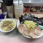ラーメンかいざん - 料理写真: