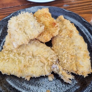 腰越漁業協同組合直売所_0