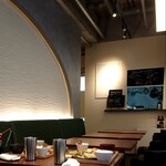 とんかつ GEN - 内観（開放感があります♬）