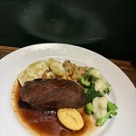 神楽坂ワイン食堂 ビストロ　Entraide - 和牛頬肉の赤ワイン煮込み