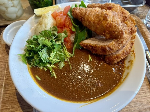 ブラウンオニオンカレーファクトリー （brown onion curry factory