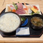 お魚処 うおとも - 