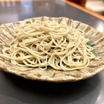 久霧 - ・十割蕎麦／汁なし半量…シェア。