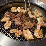 焼肉 六甲 - 