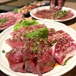 焼肉 六甲 生田新道店 - 