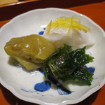 御料理 樋渡 - 紫蘇巻き、ぺそら漬け、蕪