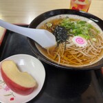 三忠食堂 - 津軽そば・リンゴ付き