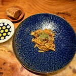 IL TEATRINO DA SALONE - 【麺物】　バヴェッティーニ　赤海老　茸