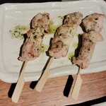 炭火焼イタリアン 海串 ブラーチェ - 鶏もも肉