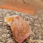 鮨 赫 sushi aka Tokyo - 【春日鯛】赤身の強いチダイの幼魚だそう