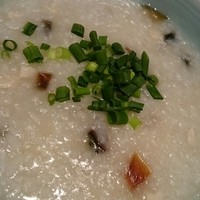 四川豆花飯荘 東京店 - ピータン粥