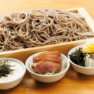 国産そば粉を使用した香りとのど越しが良い二八蕎麦