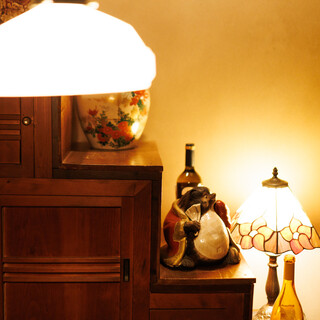 シックな雰囲気と古きよきものが合わさる居心地の良い空間