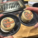 ライブ焼肉 てんぐ - 無料アイスはほうじ茶モナカ、テングのロゴが可愛い