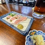 立ち飲み しろちゃん - ささみ刺し380円