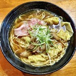 虎一番 - 肉雲呑麺