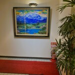 カーヴ - 地下のエントランスホール