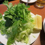 サイゴン - 野菜アップ