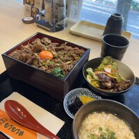 炭火和牛焼肉もうもう亭 広小路店 - 