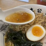 太公望ラーメン - あご出しがじんわり身体に染み渡る清湯醤油スープ