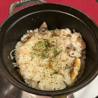 ビストロ グルマン - ポルチーニの鍋ピラフ。