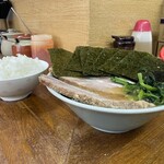 上々家 - チャーシュー麺(海苔トッピング)