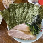 上々家 - 海苔トッピングチャーシュー麺(2枚燻製)