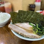上々家 - 料理写真:チャーシュー麺・海苔・ライス中