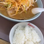 くるまやラーメン - 料理写真: