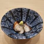 鮨 赫 sushi aka Tokyo - 【三浦の地ダコ煮】呑める柔らかさ