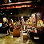 WHISGARS Sukhumvit 23 - 店内