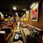 WHISGARS Sukhumvit 23 - 店内