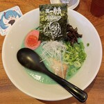 博多 一風堂 - 料理写真:コラボラーメン〈青〉