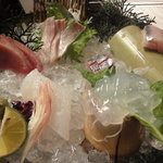 さかな料理 魚甚 - お刺身盛合わせ　\2,800　ひっさげ・石鯛・関鯖・太刀魚・あおりいか・のれそれ