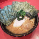 家系総本山 ラーメン 吉村家 - 海苔増し　玉子入り