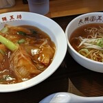 大阪王将 - 料理写真:日替わりランチ(餃天丼&ハーフもやし醤油ラーメン)