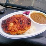 国産の若鶏 やきとりザンギNo.1 - スパイスカレー＋つくねハンバーグ