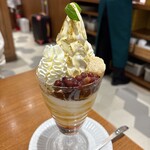 ミルク&パフェ よつ葉ホワイトコージ - 