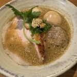 ジャパニーズ ラーメン 五感 - 