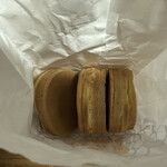 蜂楽饅頭 - 3個購入しました。360円